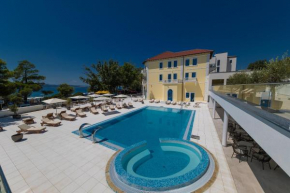 Гостиница Hotel Esplanade  Цриквеница